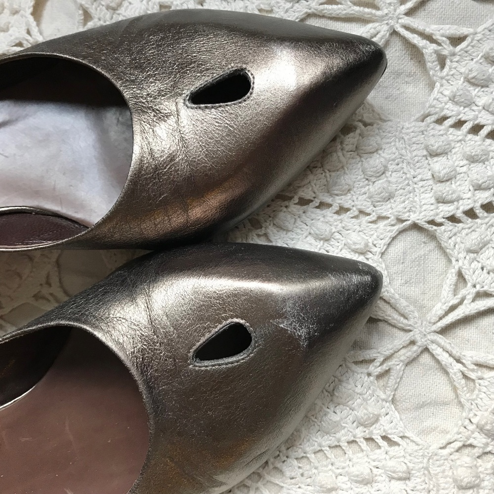 Italian leather kitten heels